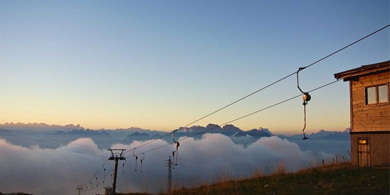 专业级3D打印机终极横评:光固化VS熔融沉积,谁在精度、速度与易用性上更胜一筹?